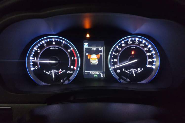 Used Toyota Highlander 2018 2.0T Four-Wheel Drive Prestige Version 7 Seats China V Emission Standard Instrument Cluster