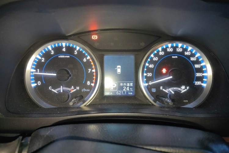 Used Toyota Highlander 2018 2.0T Four-Wheel Drive Elite Edition 7 Seats China VI Standard Instrument Cluster