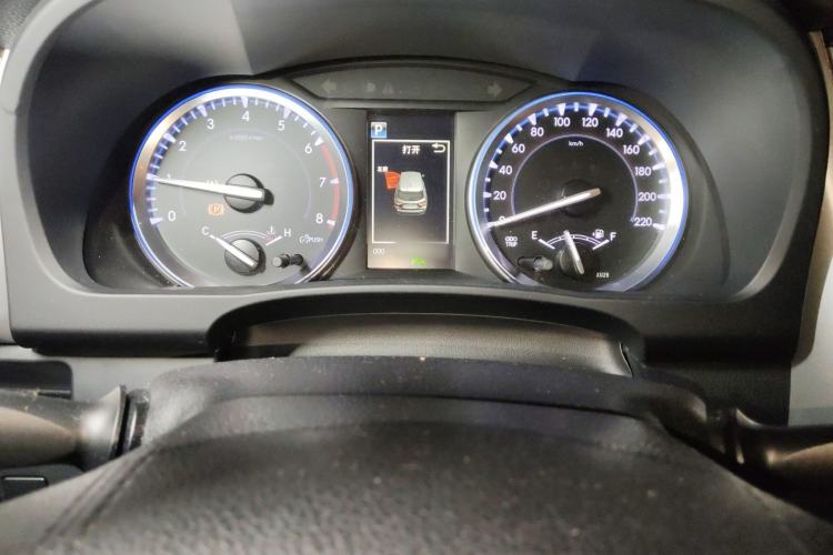 Used Toyota Highlander 2018 2.0T Four-Wheel Drive Luxury Version 7 Seats China VI Standard Instrument Cluster