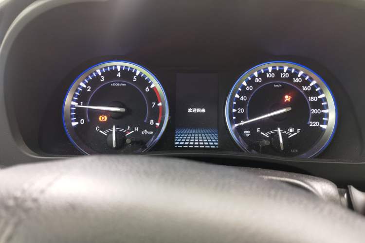Used Toyota Highlander 2018 2.0T Four-Wheel Drive Knight Edition 7 Seats China VI Standard Instrument Cluster