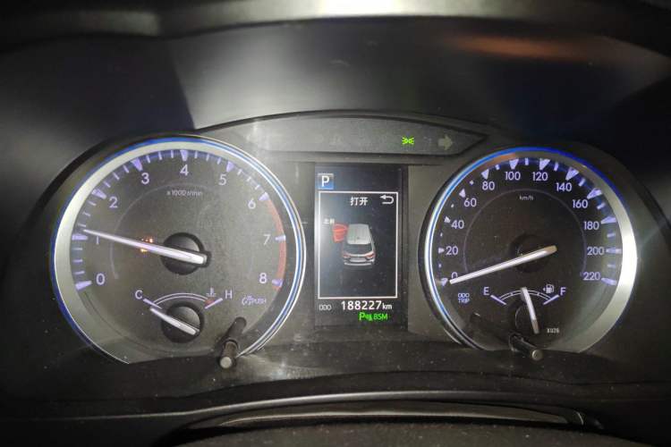Used Toyota Highlander 2018 2.0T Four-Wheel Drive Ultimate Edition 7-Seater Emission Standard China V Instrument Cluster
