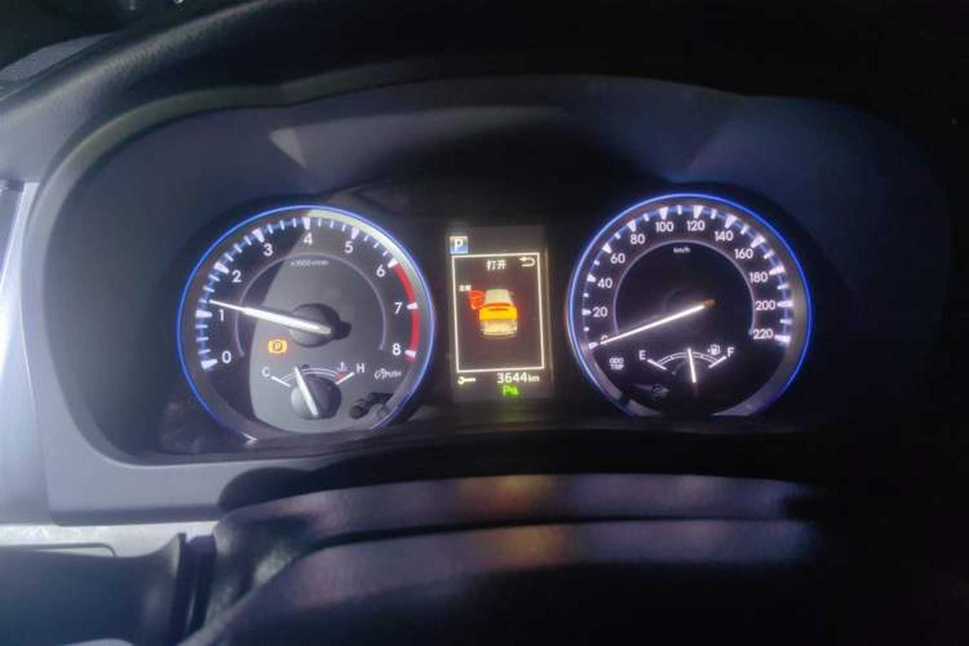Used Toyota Highlander 2018 2.0T Four-Wheel Drive Prestige Version 7 Seats China VI Standard Instrument Cluster