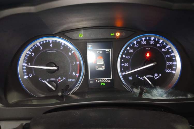 Used Toyota Highlander 2018 2.0T Four-Wheel Drive Luxury Edition 7 Seats China V Emission Standard Instrument Cluster