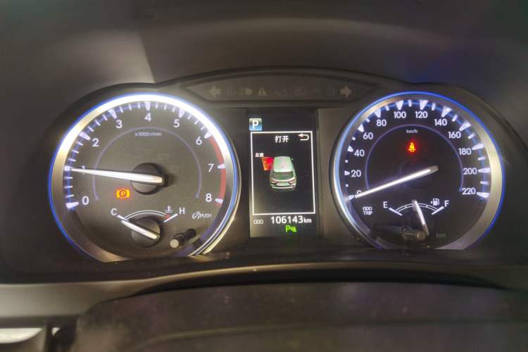 Used Toyota Highlander 2018 2.0T Four-Wheel Drive Luxury Edition 7 Seats China V Emission Standard Instrument Cluster