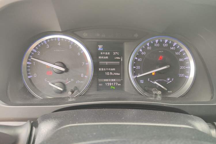 Used Toyota Highlander 2018 2.0T Four-Wheel Drive Luxury Edition 7 Seats China V Emission Standard Instrument Cluster