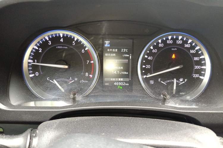 Used Toyota Highlander 2018 2.0T Four-Wheel Drive Prestige Version 7 Seats China VI Standard Instrument Cluster