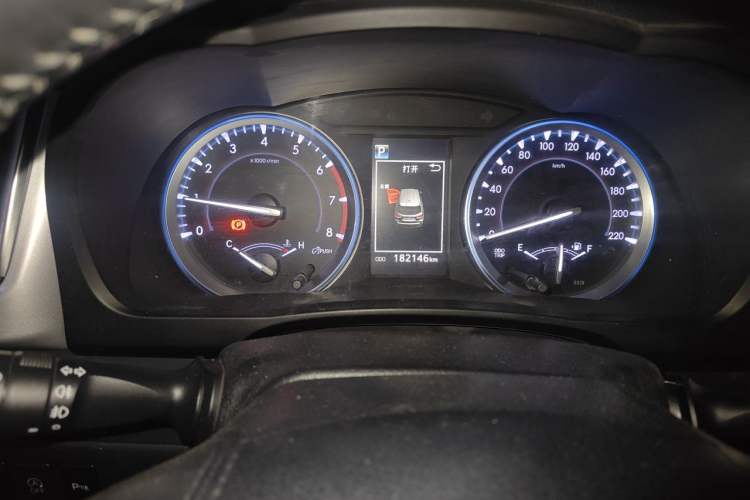 Used Toyota Highlander 2018 2.0T Four-Wheel Drive Prestige Version 7 Seats China VI Standard Instrument Cluster