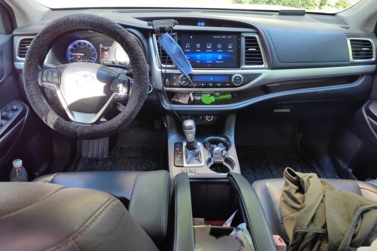 Used Toyota Highlander 2018 2.0T Four-Wheel Drive Prestige Version 7 Seats China VI Standard Interior 2
