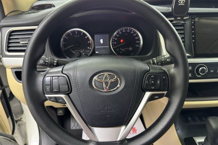 Used Toyota Highlander 2018 2.0T Four-Wheel Drive Elite Edition 7 Seats China VI Standard Interior 2