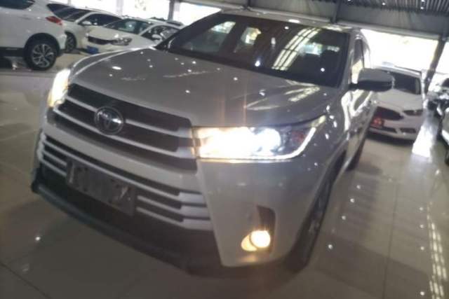 Used Toyota Highlander 2018 2.0T Four-Wheel Drive Luxury Version 7 Seats China VI Standard