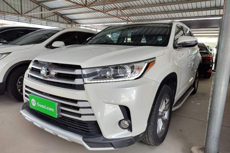 Used Toyota Highlander 2018 2.0T Four-Wheel Drive Luxury Version 7 Seats China VI Standard Guazi used car, China used car export, Used car for sale, Used  cars, Cheapest cars for sale