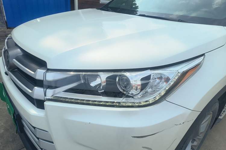 Used Toyota Highlander 2018 2.0T Four-Wheel Drive Luxury Version 7 Seats China VI Standard Left Front Headlight