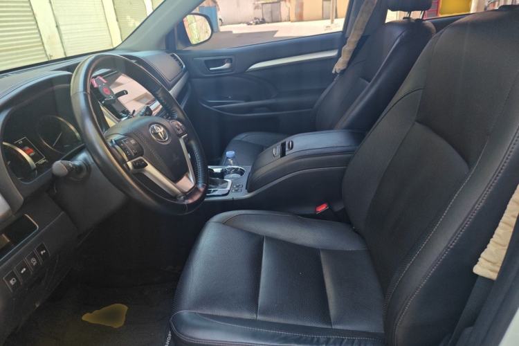 Used Toyota Highlander 2018 2.0T Four-Wheel Drive Luxury Version 7 Seats China VI Standard Left Front Seat