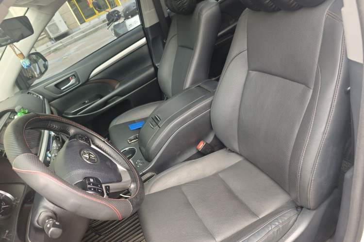Used Toyota Highlander 2018 2.0T Four-Wheel Drive Prestige Version 7 Seats China VI Standard Left Front Seat