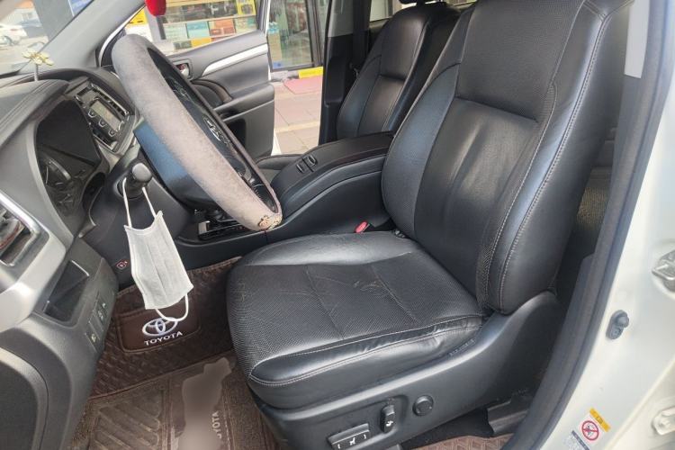 Used Toyota Highlander 2018 2.0T Four-Wheel Drive Luxury Edition 7 Seats China V Emission Standard Left Front Seat