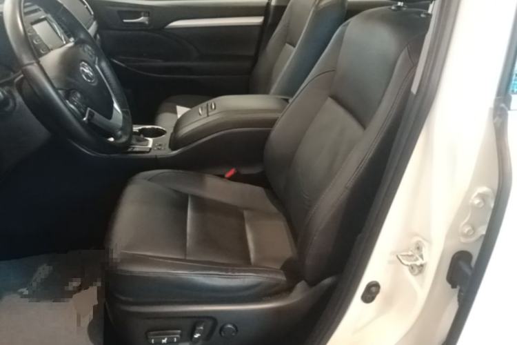 Used Toyota Highlander 2018 2.0T Four-Wheel Drive Luxury Version 7 Seats China VI Standard Left Front Seat