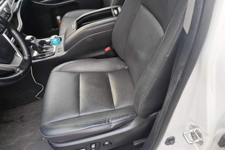 Used Toyota Highlander 2018 2.0T Four-Wheel Drive Prestige Version 7 Seats China VI Standard Left Front Seat