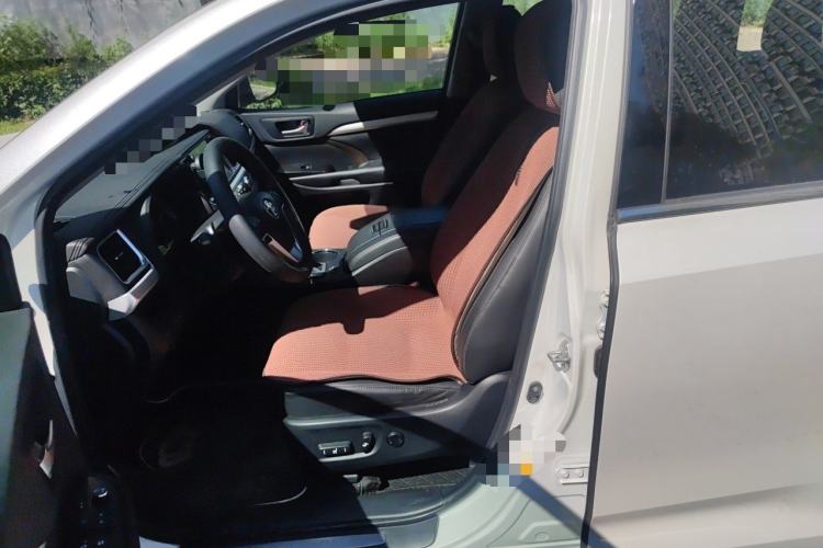 Used Toyota Highlander 2018 2.0T Four-Wheel Drive Luxury Version 7 Seats China VI Standard Left Front Seat