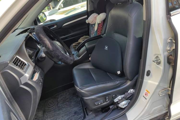 Used Toyota Highlander 2018 2.0T Four-Wheel Drive Prestige Version 7 Seats China VI Standard Left Front Seat