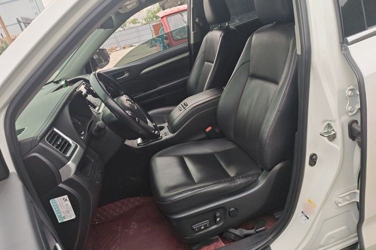 Used Toyota Highlander 2018 2.0T Four-Wheel Drive Luxury Version 7 Seats China VI Standard Left Front Seat