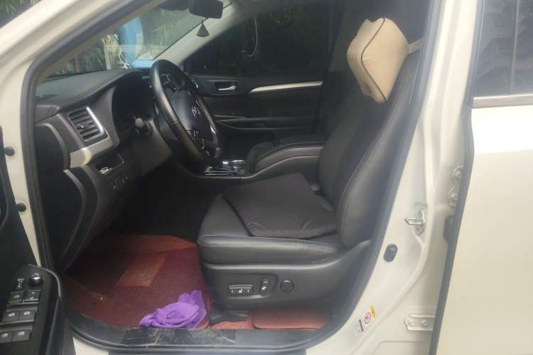 Used Toyota Highlander 2018 2.0T Four-Wheel Drive Luxury Version 7 Seats China VI Standard Left Front Seat