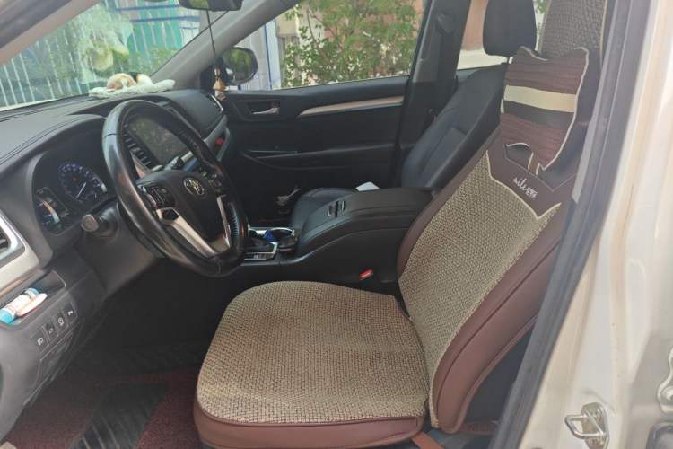 Used Toyota Highlander 2018 2.0T Four-Wheel Drive Prestige Version 7 Seats China V Emission Standard Left Front Seat