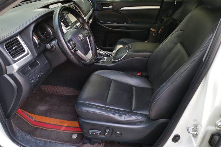 Used Toyota Highlander 2018 2.0T Four-Wheel Drive Luxury Version 7 Seats China VI Standard Left Front Seat
