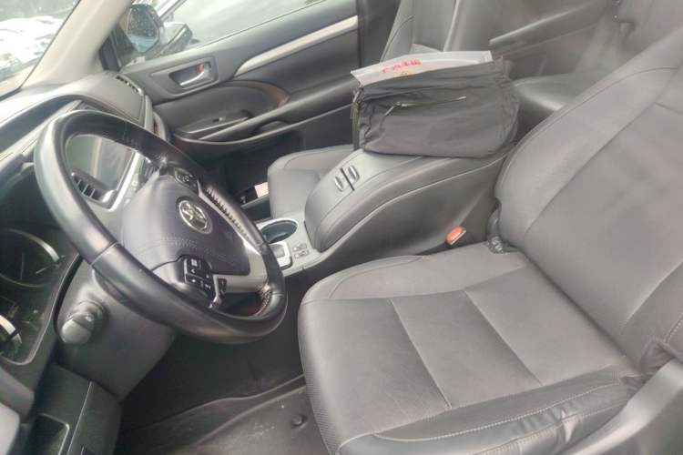 Used Toyota Highlander 2018 2.0T Four-Wheel Drive Prestige Version 7 Seats China VI Standard Left Front Seat