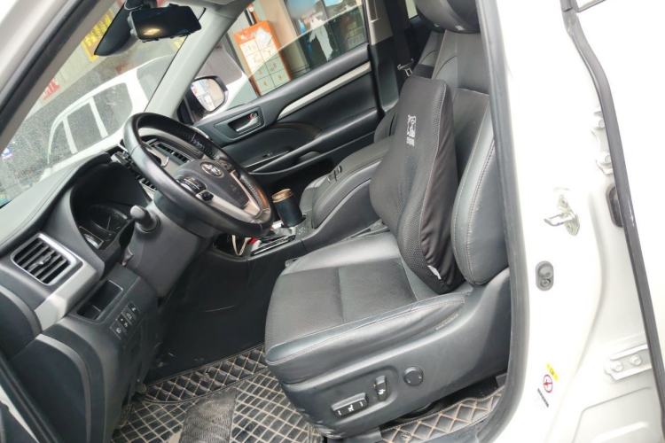 Used Toyota Highlander 2018 2.0T Four-Wheel Drive Luxury Version 7 Seats China VI Standard Left Front Seat
