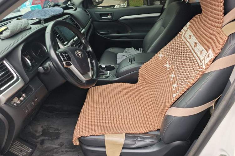 Used Toyota Highlander 2018 2.0T Four-Wheel Drive Luxury Edition 7 Seats China V Emission Standard Left Front Seat