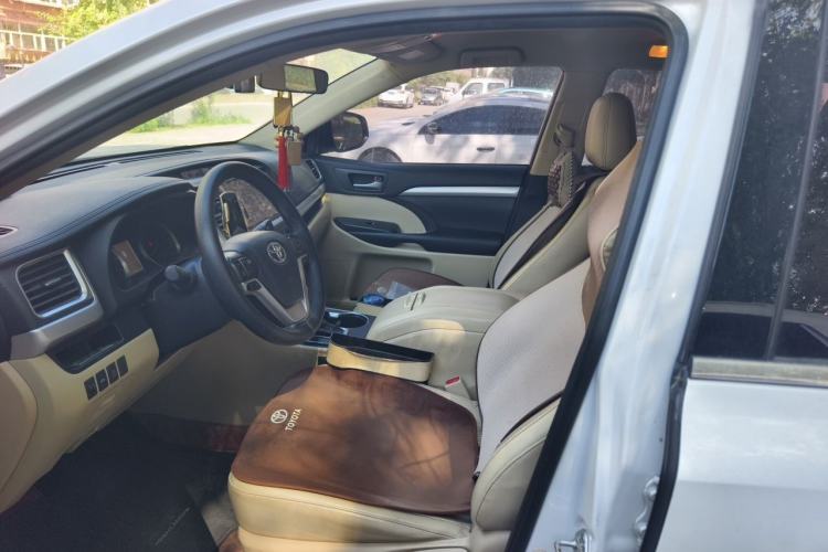 Used Toyota Highlander 2018 2.0T Two-Wheel Drive Elite Version 5 Seats China VI Standard Left Front Seat