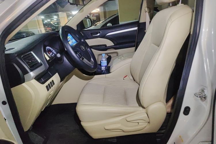 Used Toyota Highlander 2018 2.0T Four-Wheel Drive Elite Edition 7 Seats China VI Standard Left Front Seat
