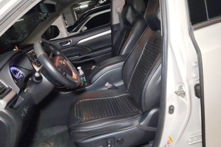 Used Toyota Highlander 2018 2.0T Four-Wheel Drive Luxury Version 7 Seats China VI Standard Left Front Seat