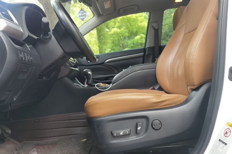 Used Toyota Highlander 2018 2.0T Four-Wheel Drive Knight Edition 7 Seats China VI Standard Left Front Seat
