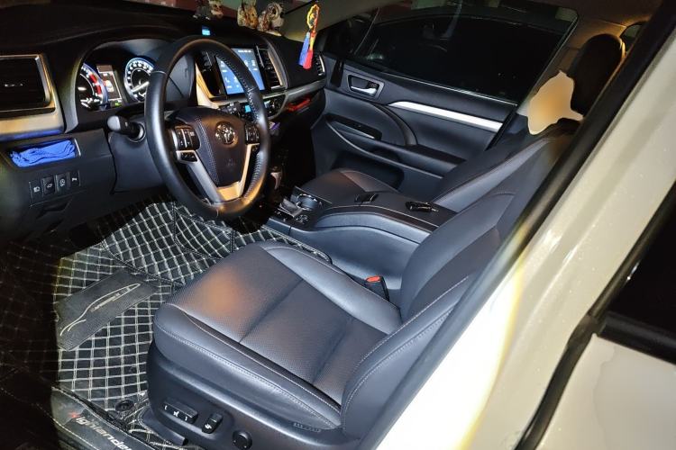 Used Toyota Highlander 2018 2.0T Four-Wheel Drive Prestige Version 7 Seats China VI Standard Left Front Seat
