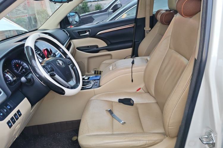 Used Toyota Highlander 2018 2.0T Four-Wheel Drive Supreme Edition 7-Seater China VI Left Front Seat