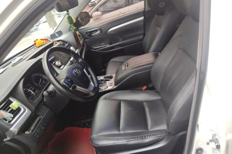 Used Toyota Highlander 2018 2.0T Four-Wheel Drive Luxury Version 7 Seats China VI Standard Left Front Seat