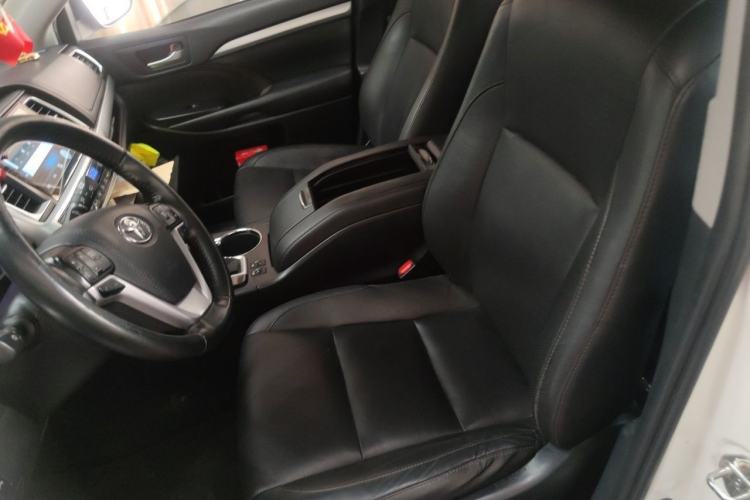 Used Toyota Highlander 2018 2.0T Four-Wheel Drive Luxury Version 7 Seats China VI Standard Left Front Seat