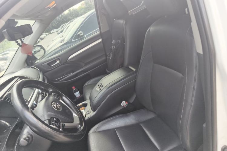 Used Toyota Highlander 2018 2.0T Four-Wheel Drive Luxury Edition 7 Seats China V Emission Standard Left Front Seat