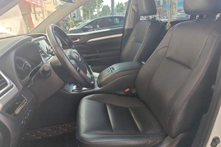 Used Toyota Highlander 2018 2.0T Four-Wheel Drive Luxury Version 7 Seats China VI Standard Left Front Seat