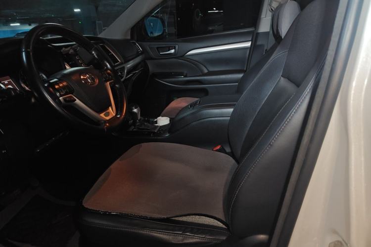 Used Toyota Highlander 2018 2.0T Four-Wheel Drive Luxury Version 7 Seats China VI Standard Left Front Seat
