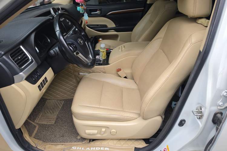 Used Toyota Highlander 2018 2.0T Four-Wheel Drive Ultimate Edition 7-Seater Emission Standard China V Left Front Seat