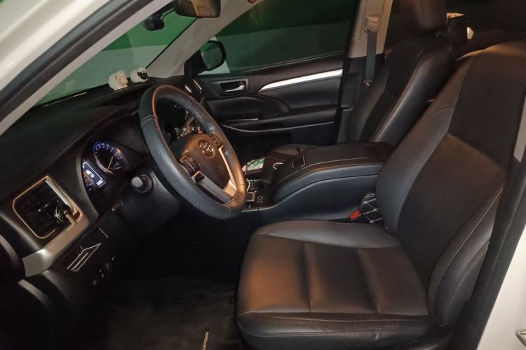 Used Toyota Highlander 2018 2.0T Four-Wheel Drive Luxury Version 7 Seats China VI Standard Left Front Seat