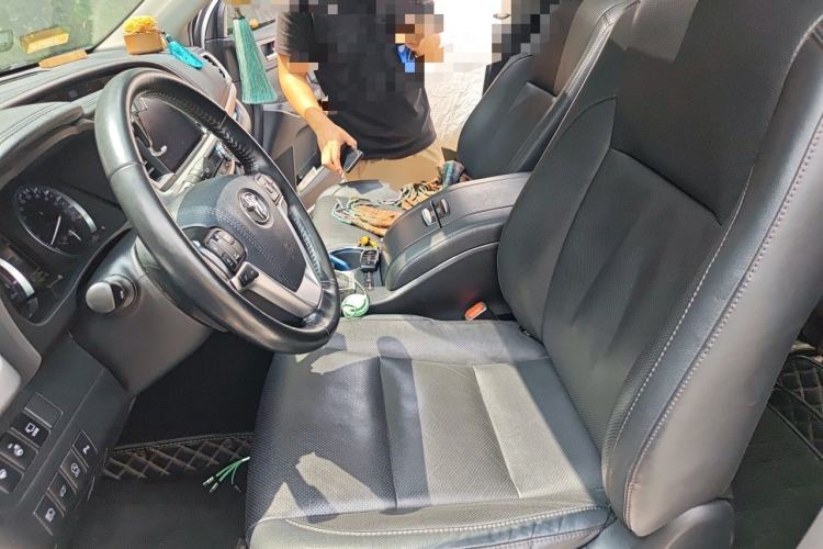 Used Toyota Highlander 2018 2.0T Four-Wheel Drive Supreme Edition 7-Seater China VI Left Front Seat