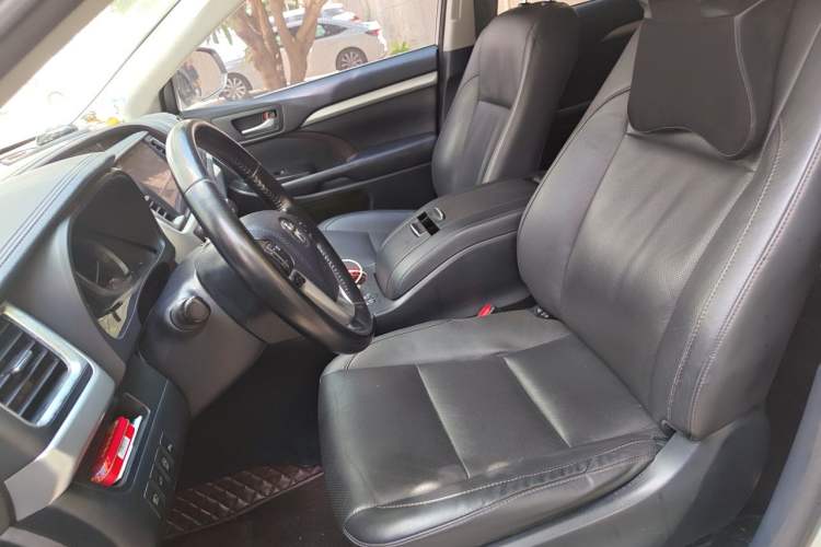 Used Toyota Highlander 2018 2.0T Four-Wheel Drive Prestige Version 7 Seats China VI Standard Left Front Seat
