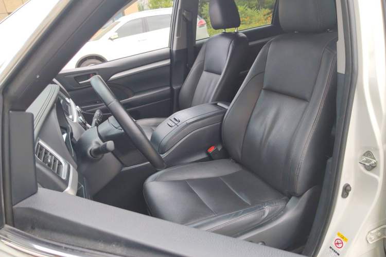 Used Toyota Highlander 2018 2.0T Four-Wheel Drive Prestige Version 7 Seats China VI Standard Left Front Seat