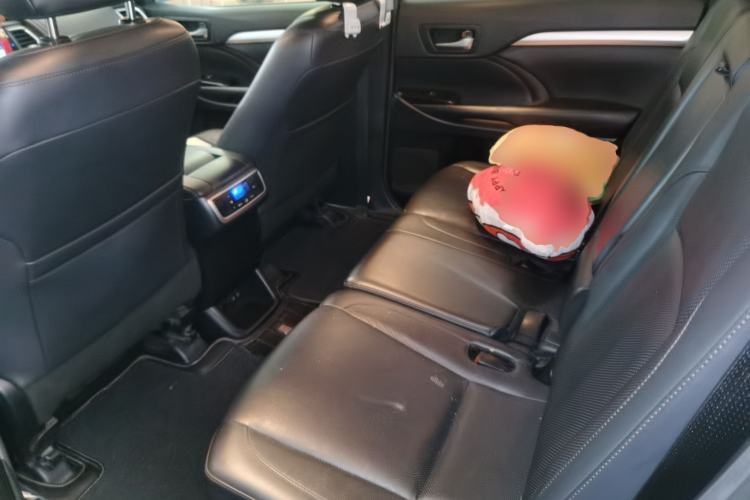 Used Toyota Highlander 2018 2.0T Four-Wheel Drive Prestige Version 7 Seats China VI Standard Left Rear Seat
