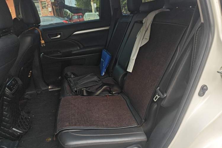 Used Toyota Highlander 2018 2.0T Four-Wheel Drive Prestige Version 7 Seats China VI Standard Left Rear Seat