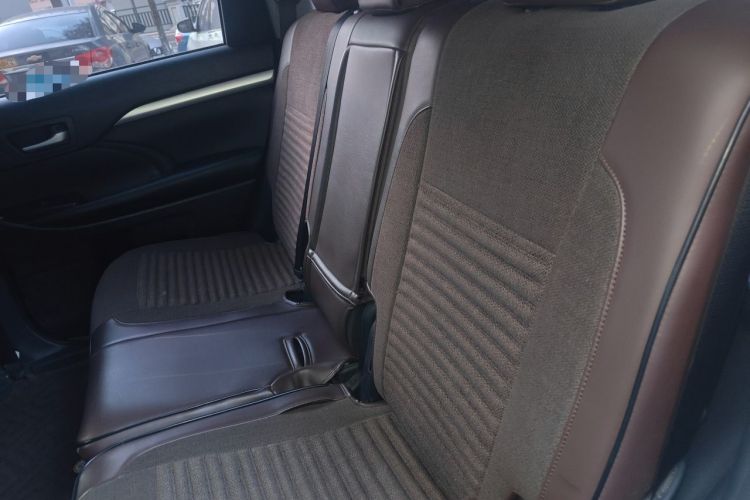 Used Toyota Highlander 2018 2.0T Four-Wheel Drive Luxury Version 7 Seats China VI Standard Left Rear Seat