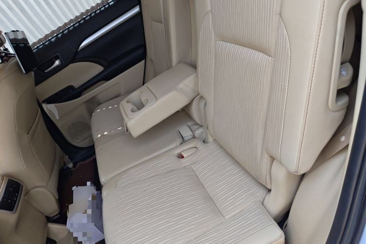 Used Toyota Highlander 2018 2.0T Four-Wheel Drive Elite Edition 7 Seats China VI Standard Left Rear Seat